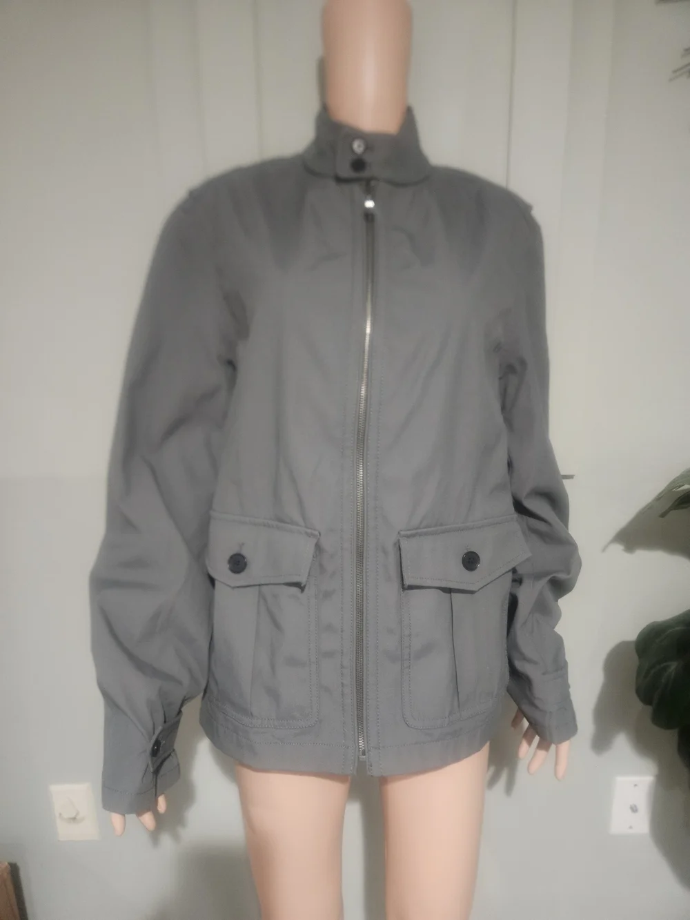Banana Republic Gray Utility Zip Jacket | Modern Minimalist Lightweight Coat. MD